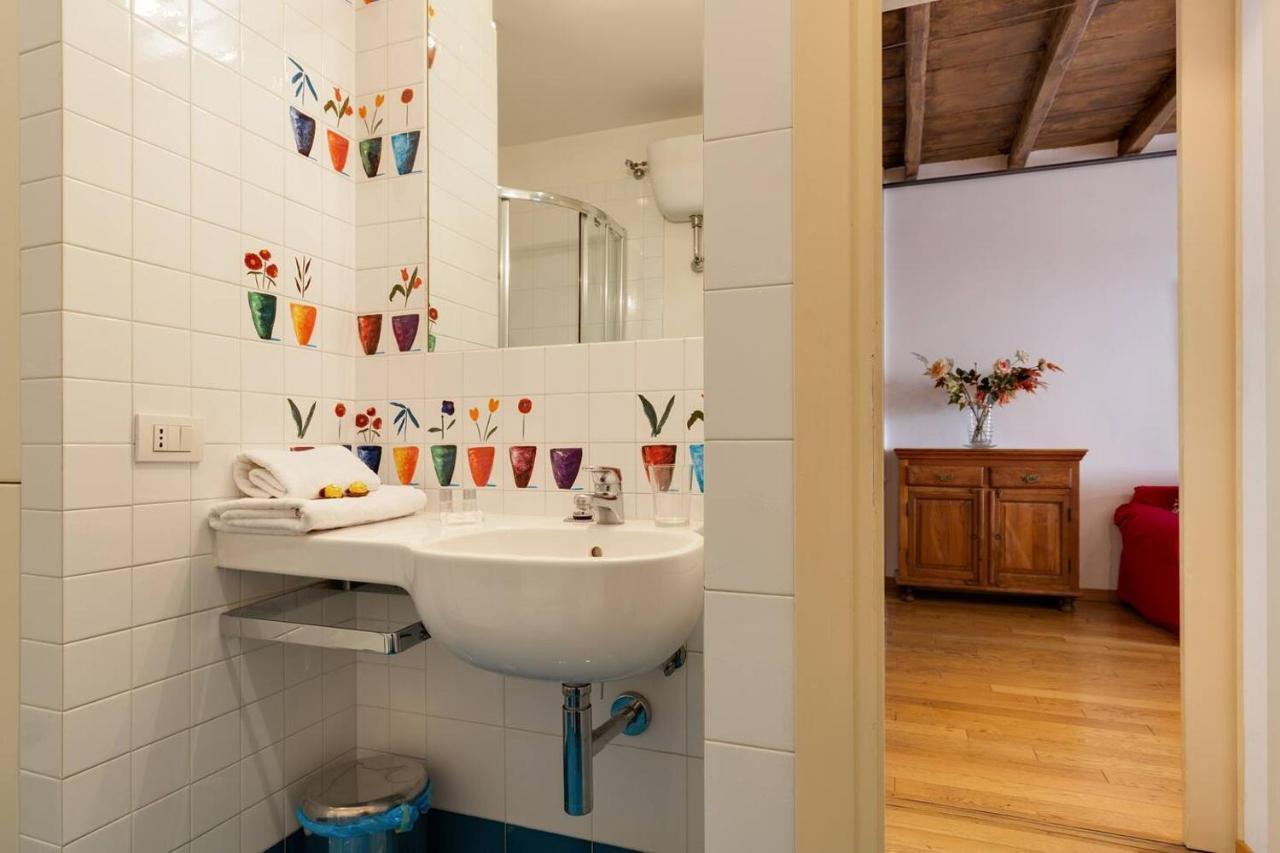 Apartmán Piazza Barberini Řím Exteriér fotografie
